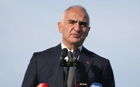 Turizm gelirinde rekor yıl. Hedef 64 milyar doların üzerinde