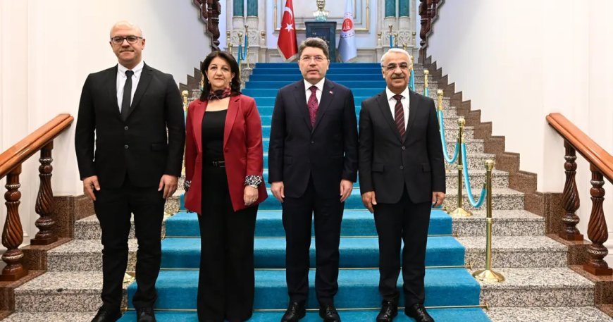 DEM Parti heyeti Yılmaz Tunç'u ve Numan Kurtulmuş'u ziyaret etti