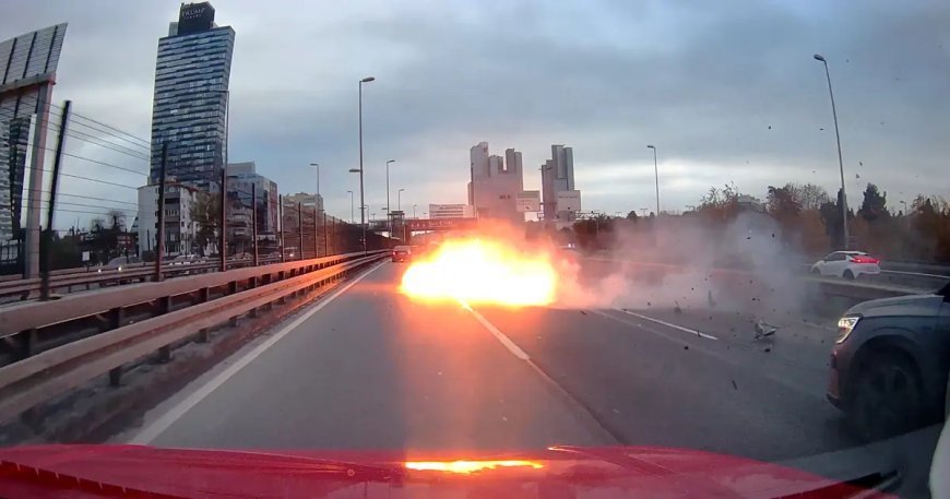 Makas atarken kontrolden çıktı, alev topuna döndü