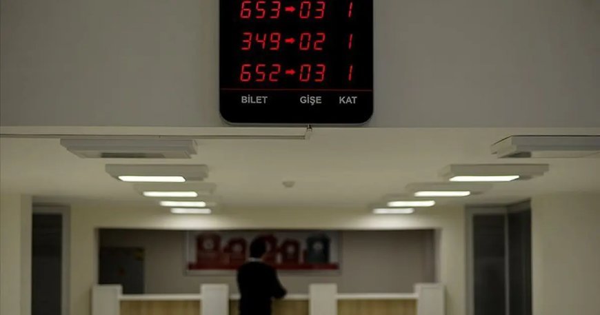 31 Aralık yarım gün mü, resmi tatil mi? Bugün bankalar, kargolar, noterler ve eczaneler açık mı, çalışıyor mu?