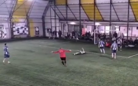 Halı sahada dili boğazına kaçan futbolcuyu maçın hakemi kurtardı