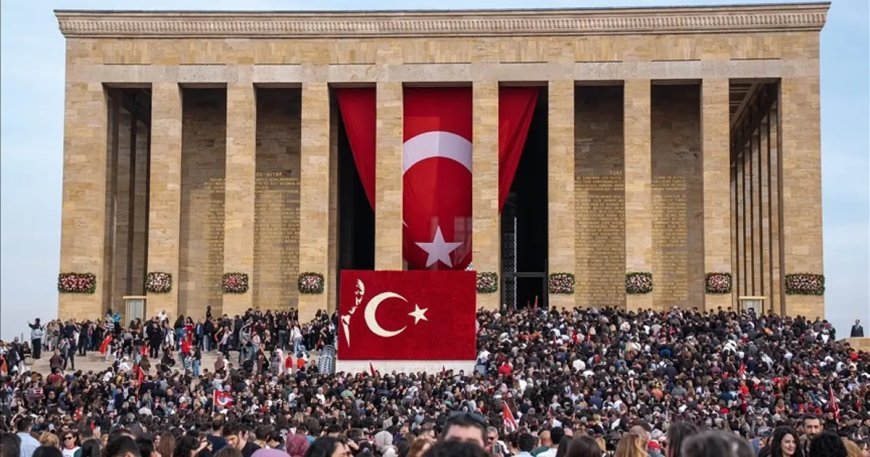 Anıtkabir'e milyonlar akın etti