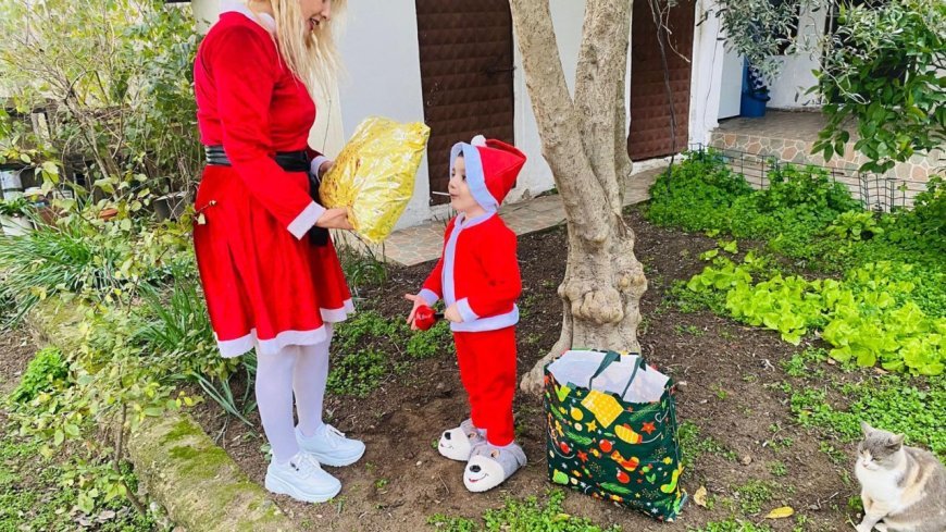 Tekirdağ'da çocukların 'Noel ablası' 100 çocuğa hediye dağıttı
