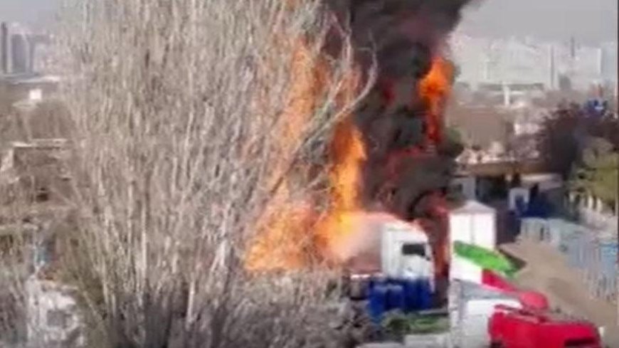 Ankara'da büyük yangın! 7-8 TIR alev alev yandı