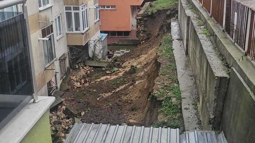 Edirne'de sağanak; istinat duvarı yıkıldı
