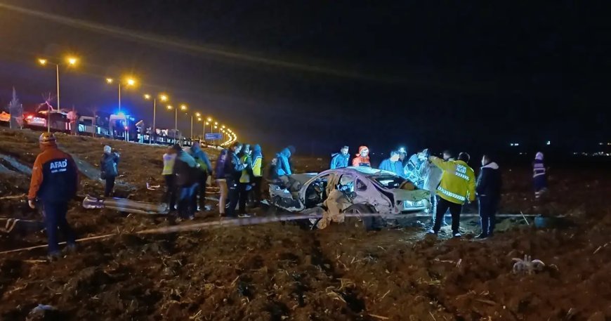 Batman'da katliam gibi kaza. İki araç da şarampole uçtu