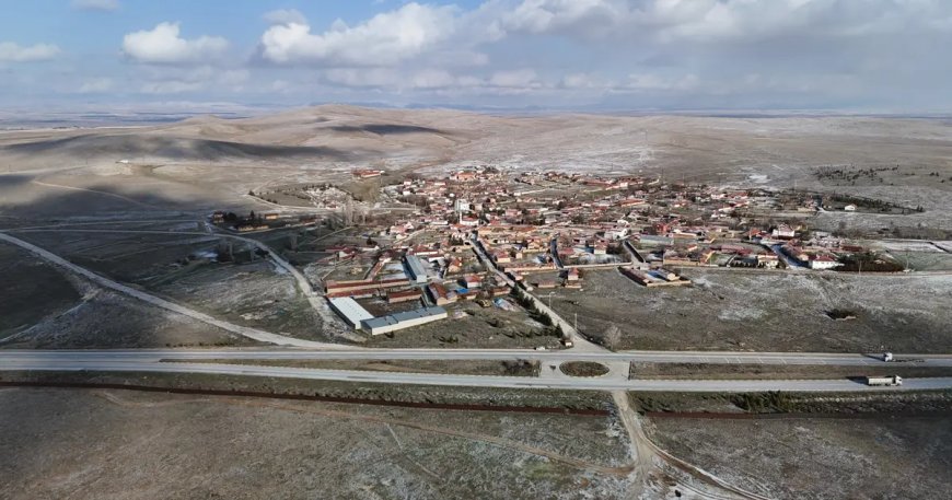 Eskişehir'in ilginç köyü. Bir bölümü vakıf bir bölümü sit alanı... Mezarlık bile yapılamıyor