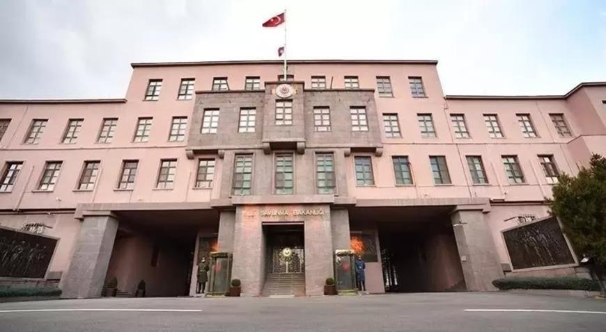 Nusaybin'deki bayrak provokasyonuyla ilgili MSB'den açıklama: İdari tahkikat başlatıldı
