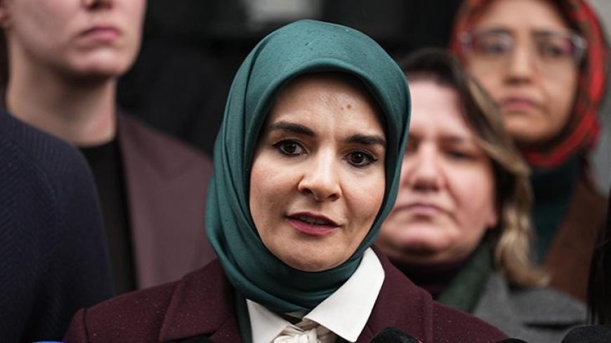 Bakan Göktaş'tan İBB'nin kreşinde darp ve istismara uğradığı iddia edilen çocuğun ailesine ziyaret