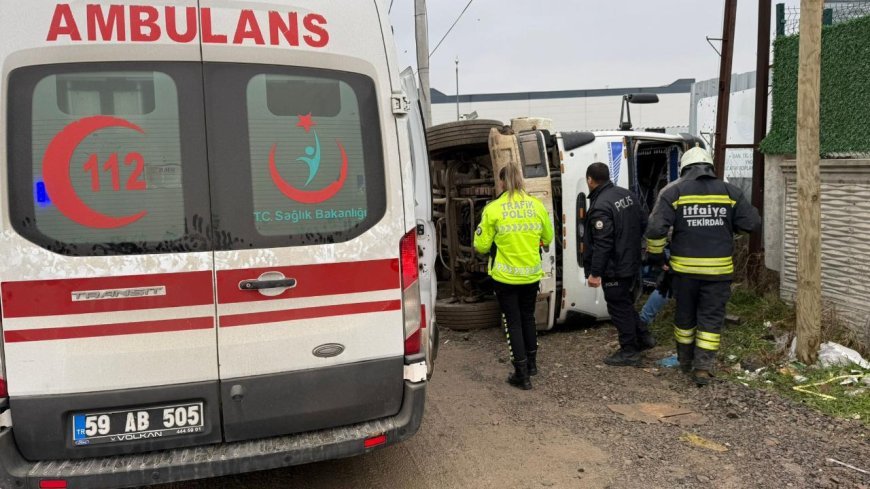 Manevra Yapan Kamyon Devrildi, 1 Yaralı