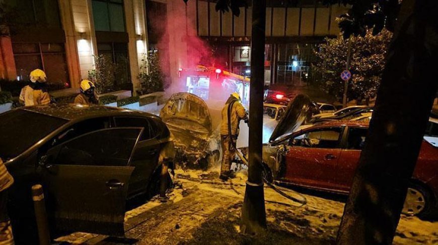 Beşiktaş'ta 4 otomobil alev alev yandı!