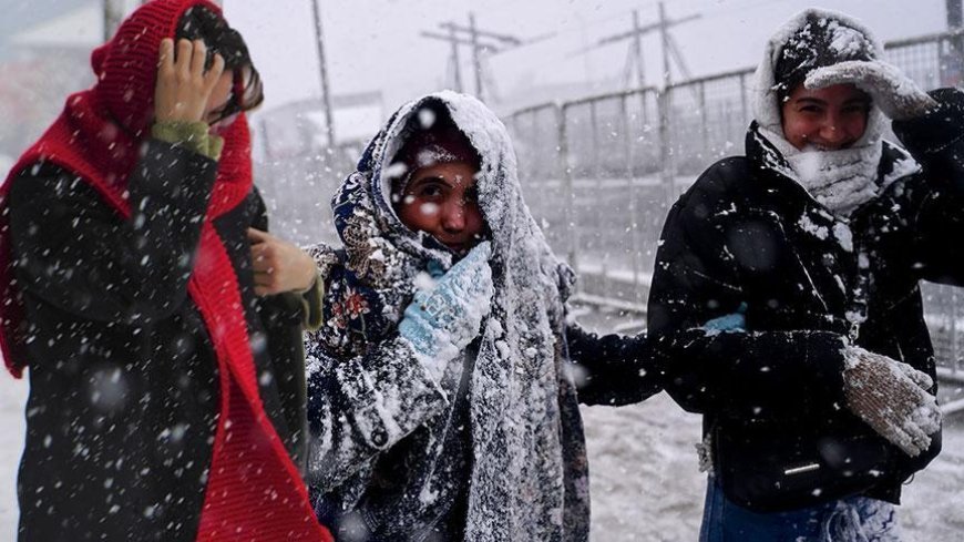 SON DAKİKA HABERİ: Meteoroloji ve AKOM’dan yarın için kar alarmı! İstanbul dahil: Sıcaklıklar 1 dereceye kadar düşecek