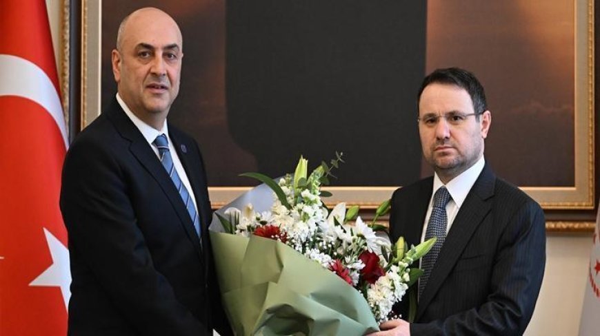 Bakan Gürlek: Barolarımızla ortak sorunlara birlikte çözüm üreteceğiz