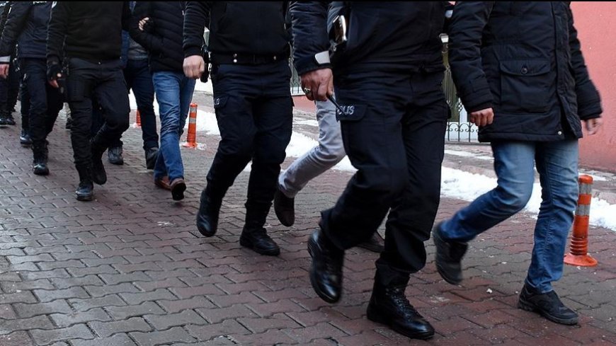 Casperlar'ın köstebekleri yakalandı. 9'u polis 17 şüpheli gözaltında