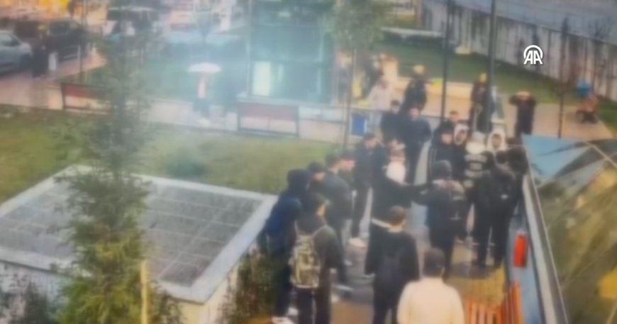 Bağcılar'da metro çıkışında dehşet. Bıçaklanan kişinin ailesini tehdit eden 3 kişi tutuklandı