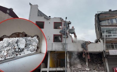 Bolu'da yıkım faciası: Kepçe bitişik binaya dalınca duvar yıkıldı