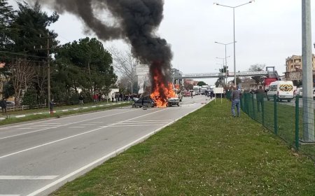 Samsun'da altı araç birbirine girdi, biri alev aldı. Yaralılar var