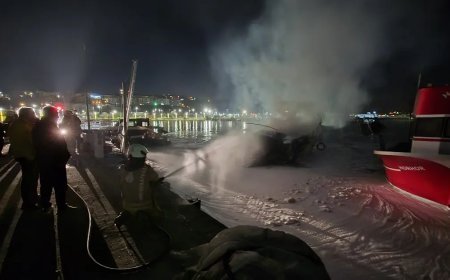 Şile'de yanan yat battı