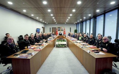 Bayram öncesi Ankara’da kritik güvenlik zirvesi! 81 ilin valisi aynı toplantıda