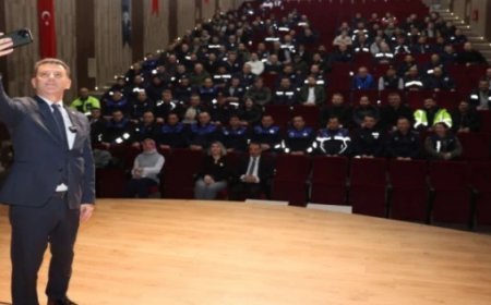 BAŞKAN ÇETİN, BELEDİYE PERSONELİYLE BAYRAMLAŞTI