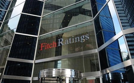 Fitch: Hürmüz Boğazı 6 ay kapalı kalırsa petrol fiyatları ortalama 120 doları görebilir