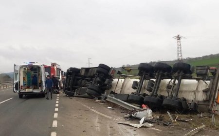 Tekirdağ'da devrilen tankerin sürücüsü öldü