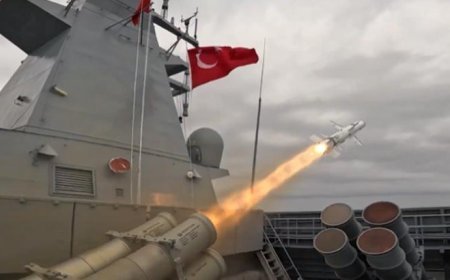 Savunma Sanayii Başkanı Haluk Görgün görüntüleri paylaştı! Gemisavar füzesi ATMACA, kara hedefini tam isabetle vurdu