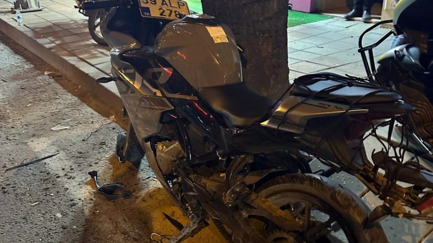 Otomobille çarpışan motosiklet sürücüsü yaralandı