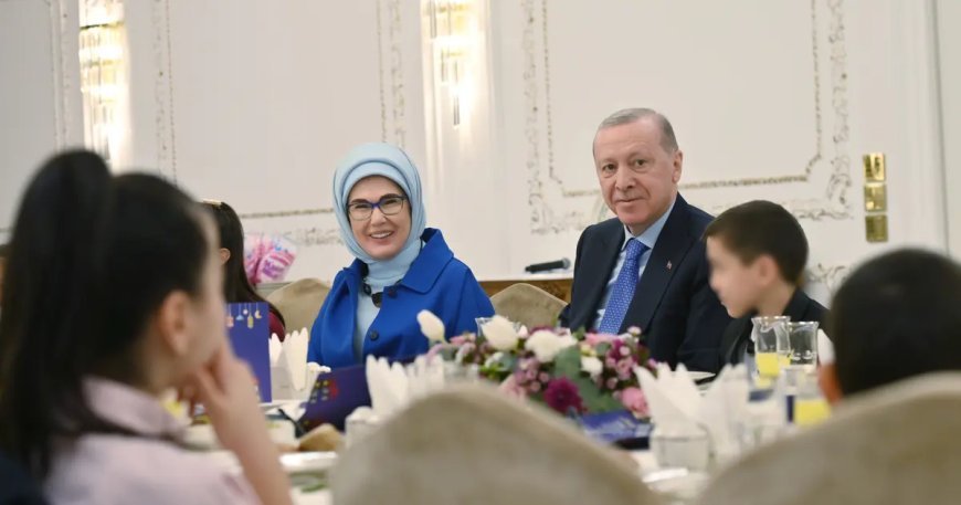 Cumhurbaşkanı Erdoğan, devlet himayesindeki çocuklarla iftarda bir araya geldi