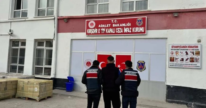 Cezaevinden izinli çıktı, uyuşturucu satarken yakalandı