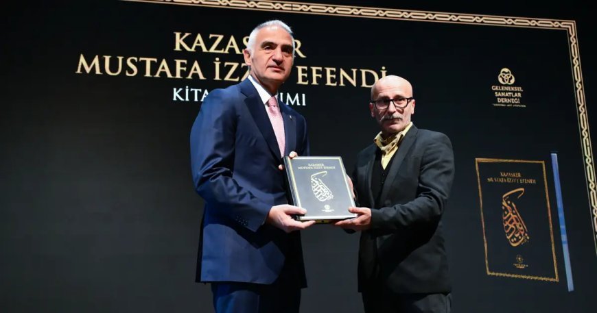 Ayasofya'nın Hattatı: Kazasker Mustafa İzzet Efendi'ye vefa