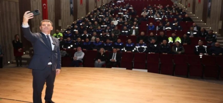 BAŞKAN ÇETİN, BELEDİYE PERSONELİYLE BAYRAMLAŞTI