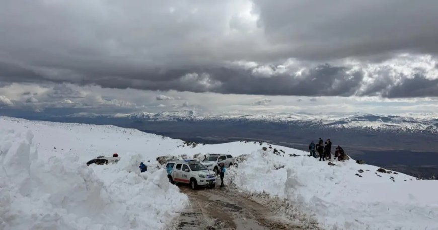 Ağrı'da kaybolan kadın dağcı için arama çalışması başlatıldı