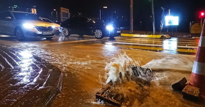 Şanlıurfa'yı sağanak vurdu. 4 ilçede okullar tatil edildi