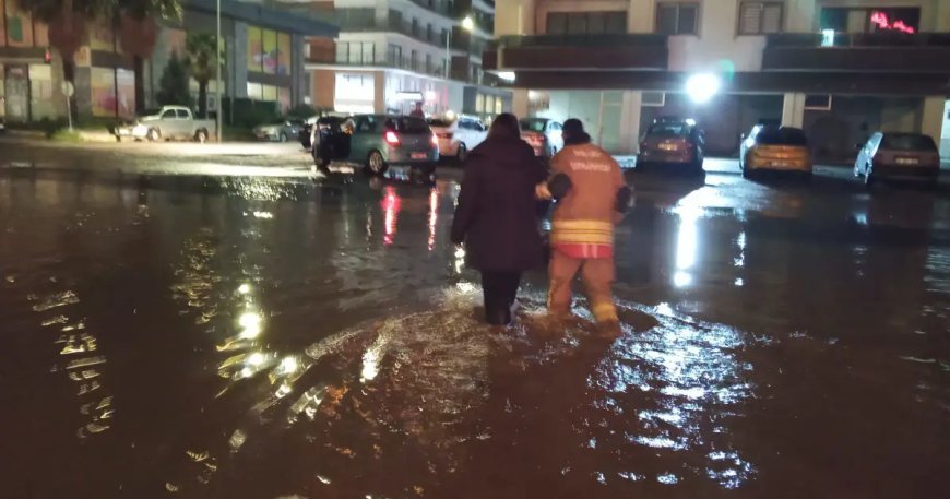 Hatay'ı sağanak yağış vurdu
