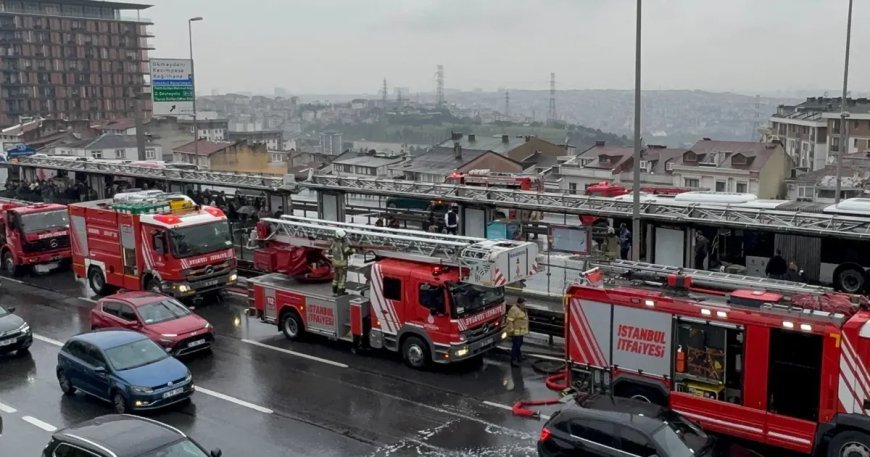 Perpa durağında metrobüs yangını