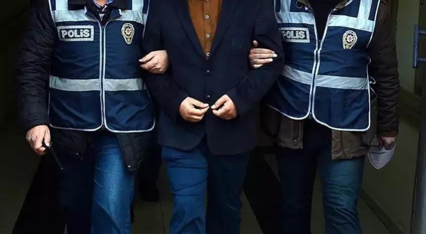 İBB’ye yönelik 'yolsuzluk' soruşturması: Muhittin Böcek'in başdanışmanı ve bir belediye çalışanı gözaltına alındı