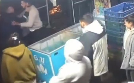 Tekirdağ'da bakkal dükkanında bıçaklı kavga kamerada; 1 ölü