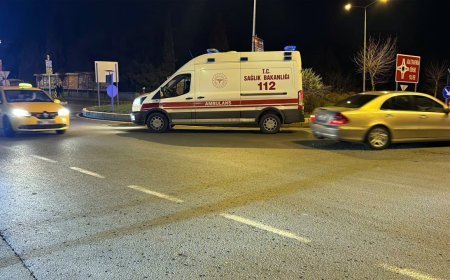 Otomobille çarpışan motosikletin sürücüsü yaralandı