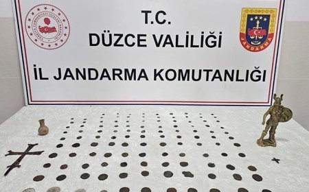 Düzce'de Roma ve Bizans dönemine ait olduğu değerlendirilen 136 eser ele geçirildi