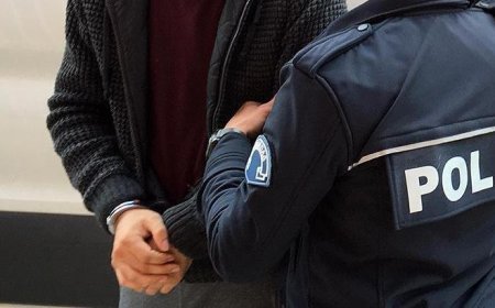 İstanbul'da uyuşturucu satıcılarına yönelik operasyonda yakalanan 16 zanlı tutuklandı