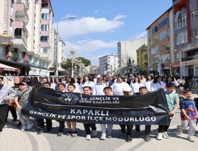 KAPAKLI’DA DÜNYA SAĞLIK GÜNÜ KAPSAMINDA FARKINDALIK YÜRÜYÜŞÜ DÜZENLENDİ