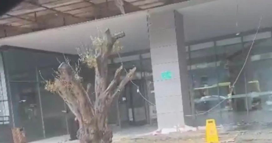 Batman’da sağanak sele neden odu, AVM girişinde tavan çöktü