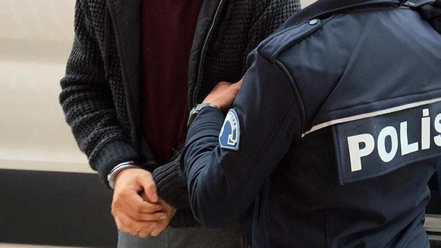 İstanbul'da uyuşturucu satıcılarına yönelik operasyonda yakalanan 16 zanlı tutuklandı