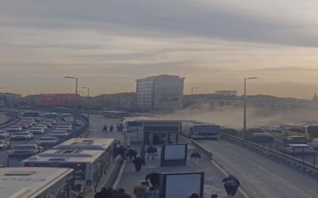 Faciadan dönüldü! Kağıthane'de metrobüs yangını paniğe neden oldu