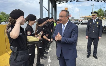 Tekirdağ Valisi Soytürk, görev başındaki personelle bayramlaştı