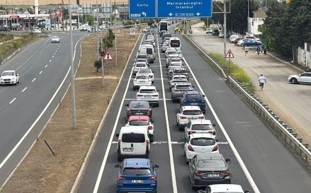 Tatilin son gününde Tekirdağ-İstanbul kara yolunda araç yoğunluğu