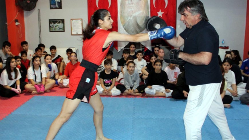 Depremzede Meyra, kick boksta altın madalya kazandı: Hedefim milli forma