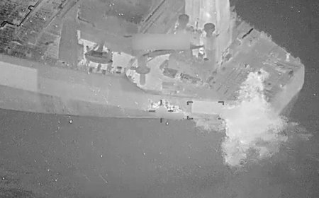 İran Devrim Muhafızları Ordusu, Kuveyt'teki ABD üslerini vurduğunu açıkladı