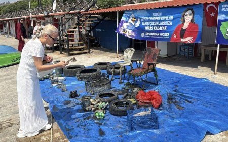 Denizden otomobil lastikleri, balıkçı ağları ve demir borular çıktı
